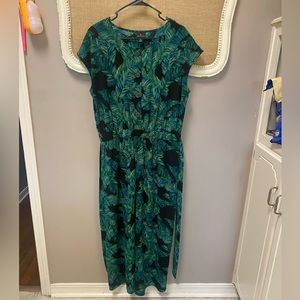 Worthington green tropical leaf jumpsuit size XL